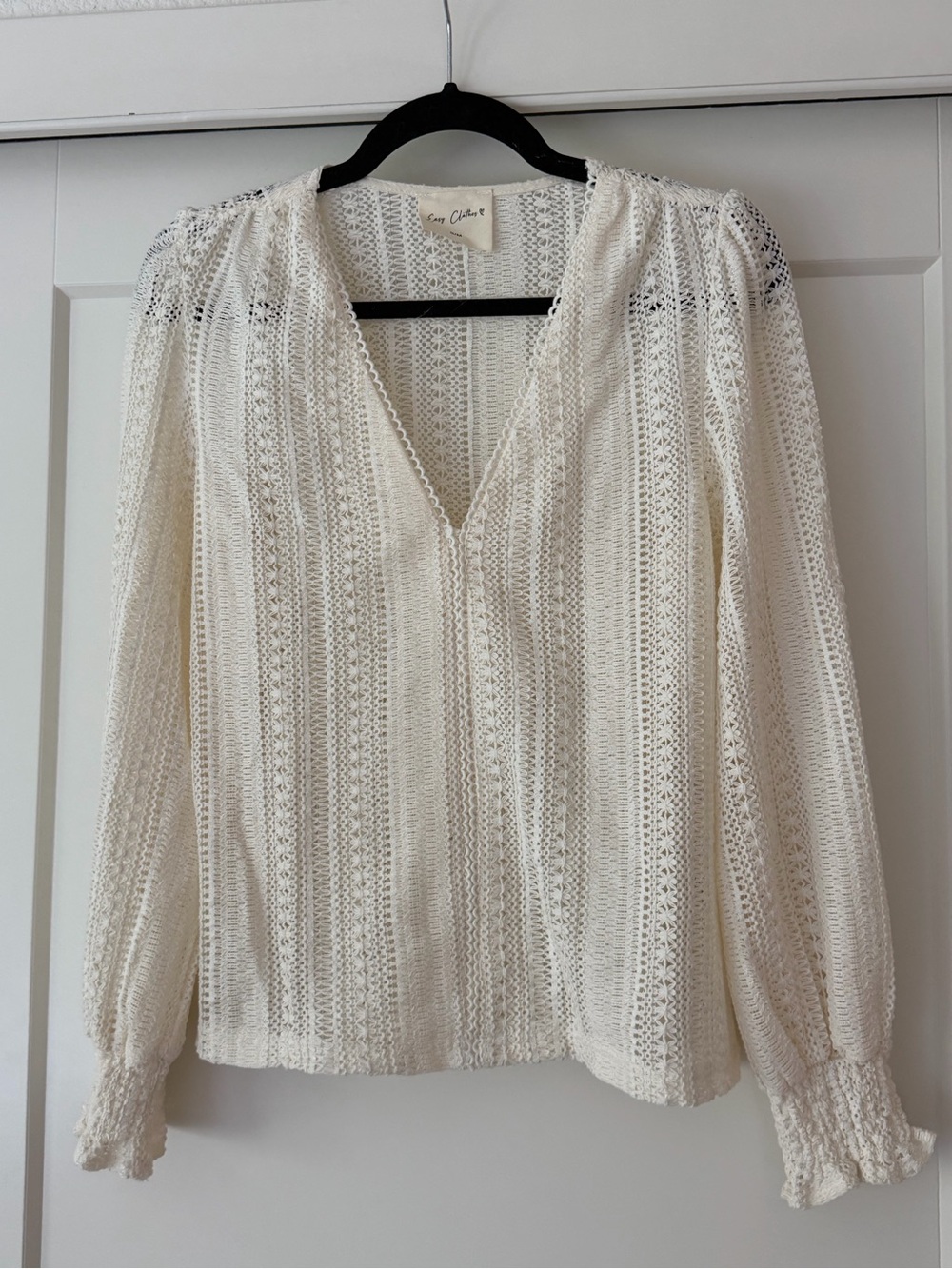Cream Crochet V-Neck Long Sleeve Top